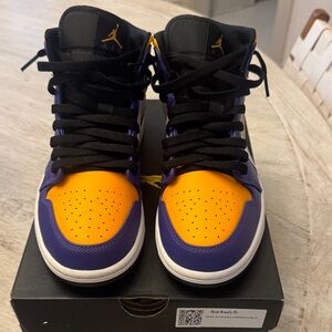 Air Jordan 1 Mid - Black, Purple & Gold